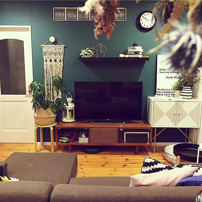 壁紙ペイント Francfranc ブラウンインテリア Ikea リビングのインテリア実例 19 08 12 11 13 13 Roomclip ルームクリップ