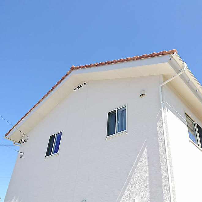 壁 天井 オレンジ屋根 白い壁 妻飾りのインテリア実例 17 09 14 14 37 50 Roomclip ルームクリップ