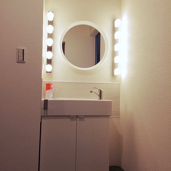 Ikea 鏡 Ikea 照明 クールモダン Ikea 間接照明 などのインテリア実例 01 17 15 58 16 Roomclip ルームクリップ