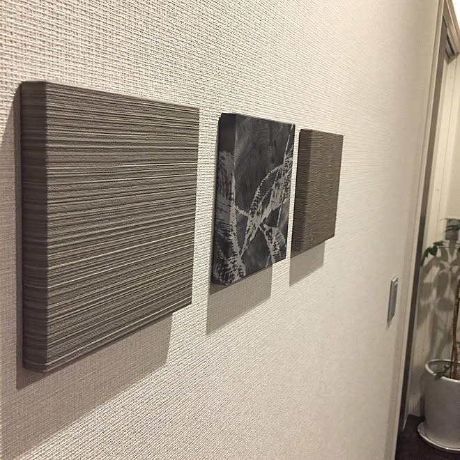 玄関 入り口 ダークブラウン インテリアパネル ファブリックパネル 壁紙diy などのインテリア実例 18 02 10 14 31 Roomclip ルームクリップ