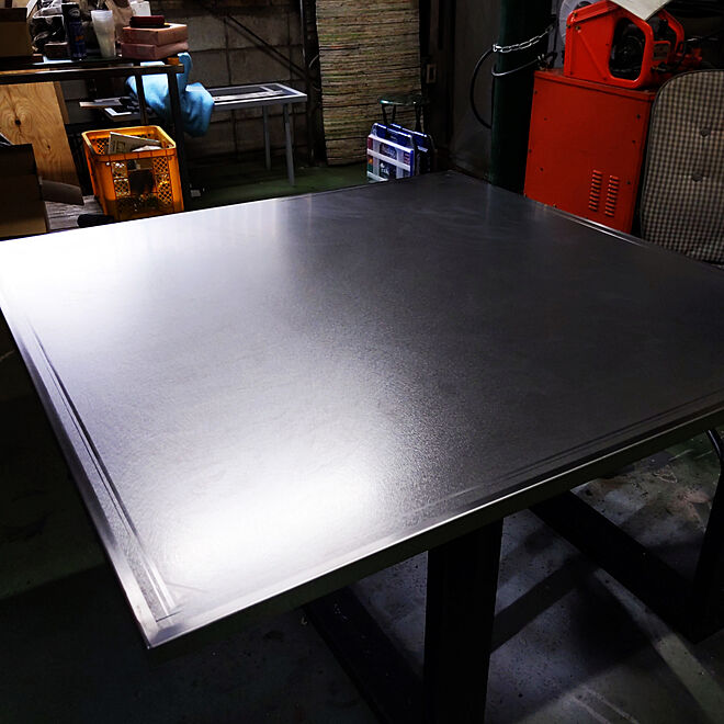 机 ダイニングテーブル 自作 ステンレス天板 バイブレーション仕上げ などのインテリア実例 07 25 12 47 18 Roomclip ルームクリップ