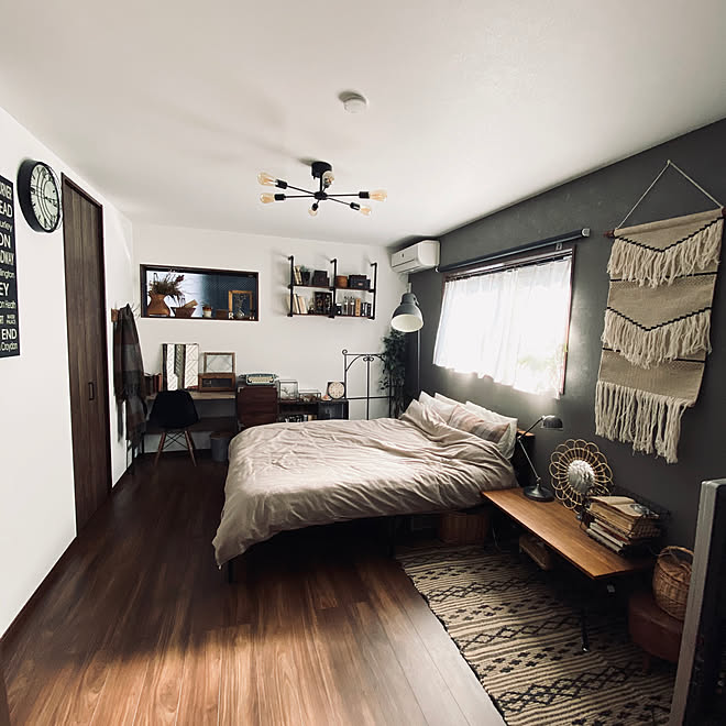 アクセントクロス 主寝室 寝室 寝室インテリア ベッド周り などのインテリア実例 03 06 11 56 42 Roomclip ルームクリップ