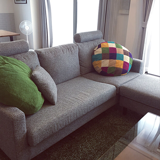 「くつろぎ方を選ばない、充実機能で暮らしに寄り添う柔軟なソファー」 by chumsさん