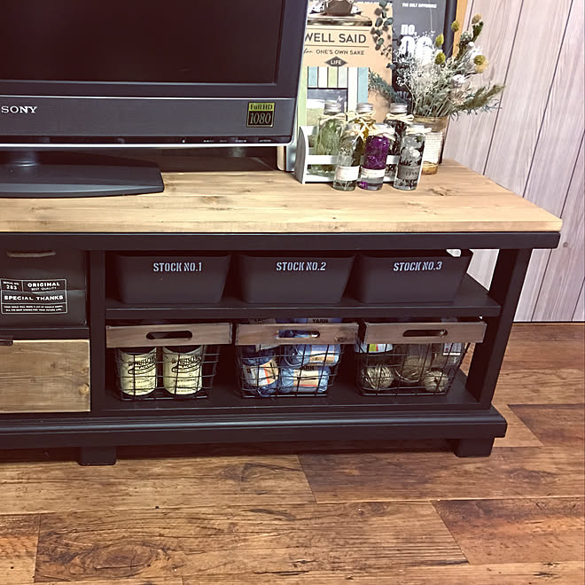 ベッド周り ハーバーリウム テレビ台リメイク ペンキ 毛糸収納 などのインテリア実例 18 05 14 10 32 40 Roomclip ルームクリップ