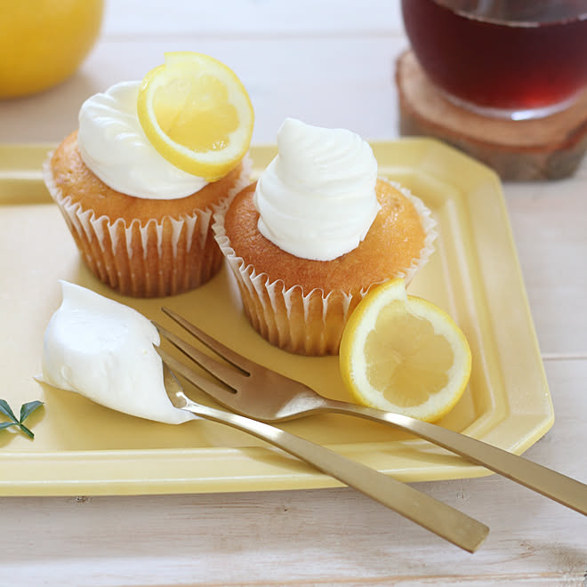 机 新商品買ったよ 3coins スリコ レモンカップケーキ などのインテリア実例 18 07 19 00 58 Roomclip ルームクリップ