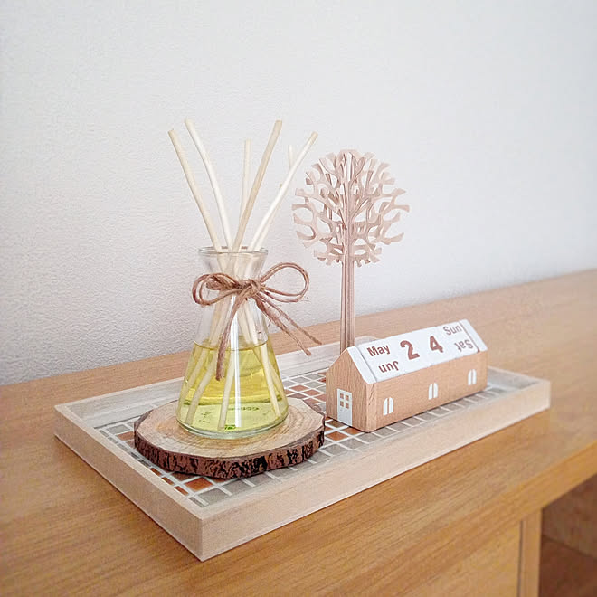 棚 北欧 北欧ナチュラル サワデー香るスティック シェルフの上 などのインテリア実例 05 24 22 47 10 Roomclip ルームクリップ