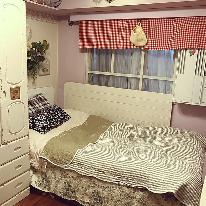 ベッドdiy 窓枠風diy すきなものに囲まれた暮らし いつも見てくださって 感謝です イイねコメント感謝です などのインテリア実例 19 10 11 08 44 58 Roomclip ルームクリップ