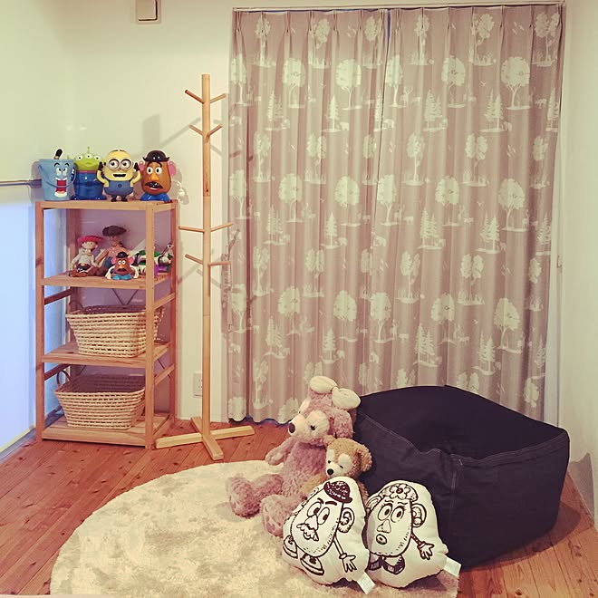 部屋全体 しまむらクッション ディズニー大好き ナチュラル 無印良品 などのインテリア実例 15 12 17 16 55 25 Roomclip ルームクリップ 部屋全体 しまむらクッション ディズニー大好き ナチュラル 無印良品 などのインテリア実例 15 12 17 16 55 25 Roomclip ルームクリップ