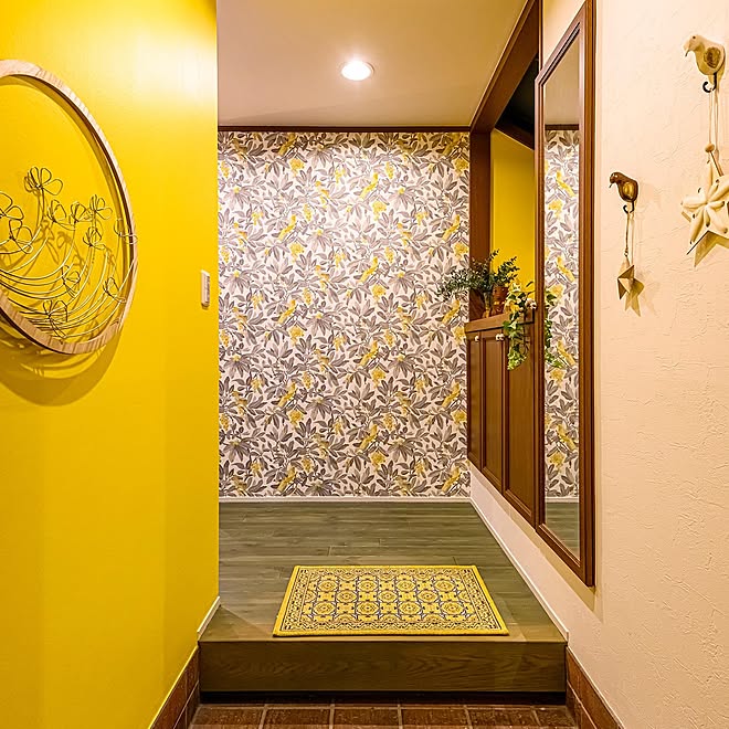 ボタニカルインテリア 植物柄壁紙 イエローインテリア カラフルな部屋 カラフルインテリア などのインテリア実例 21 03 04 16 24 47 Roomclip ルームクリップ ボタニカルインテリア 植物柄壁紙 イエローインテリア カラフルな部屋 カラフルインテリア などのインテリア実例 21 03 04 16 24 47 Roomclip ルームクリップ