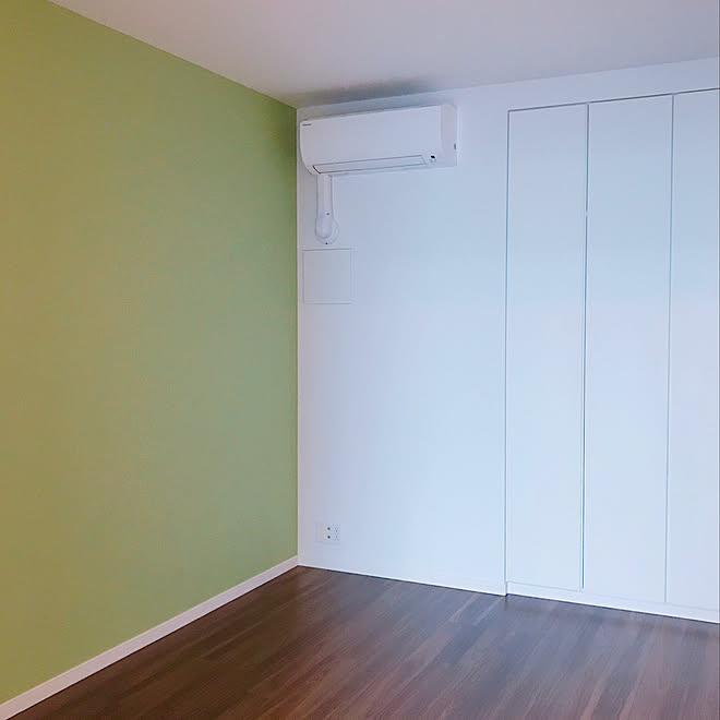 壁 天井 黄緑 子供部屋 マンション 中古マンション などのインテリア実例 19 11 09 14 59 14 Roomclip ルームクリップ