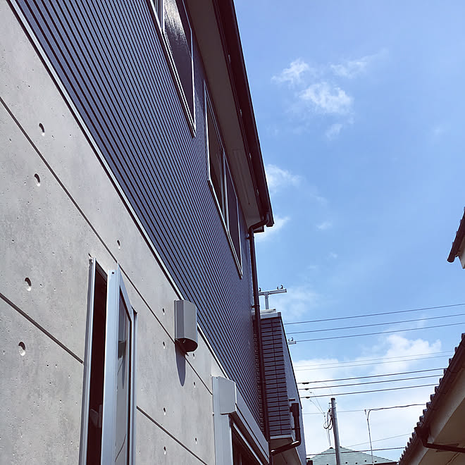 外観 入居前 サイディング サイディング ネイビー コンクリート打放し風 外壁 ネイビーのインテリア実例 2017 08 08 23 53 49 Roomclip ルームクリップ