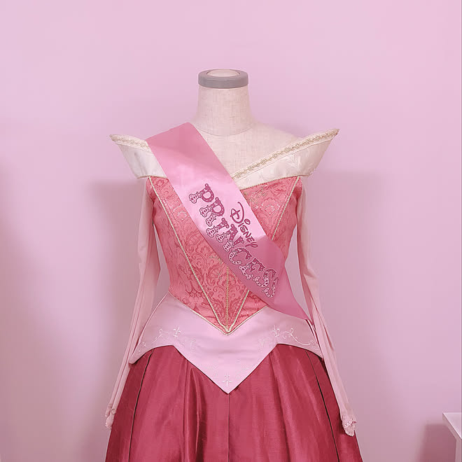 オーロラ姫 眠れる森の美女 ディズニープリンセス 賃貸でも楽しく ディズニー好きのお部屋 などのインテリア実例 09 13 22 39 43 Roomclip ルームクリップ