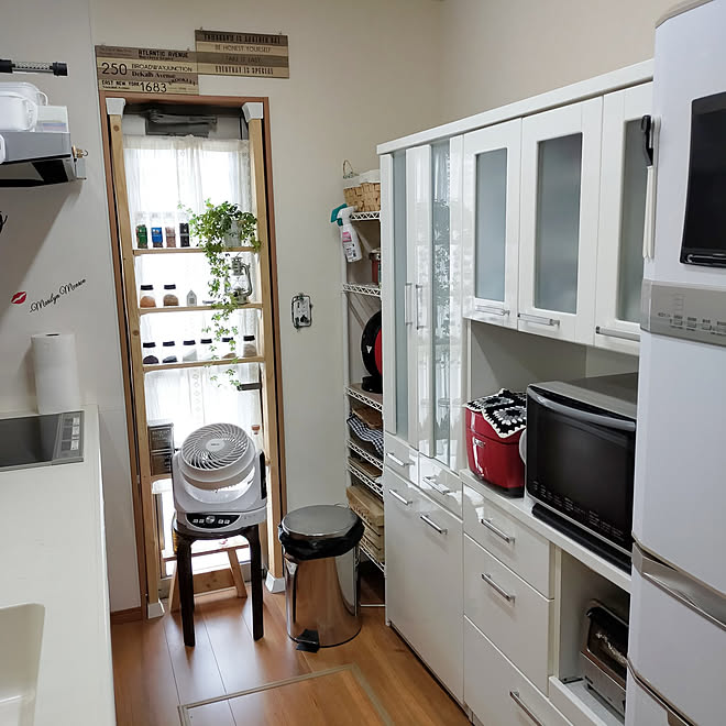 キッチン 扇風機 サーキュレーター 21 07 27 ディアウォール棚 いつもありがとうございます 感謝 などのインテリア実例 21 07 27 14 45 49 Roomclip ルームクリップ