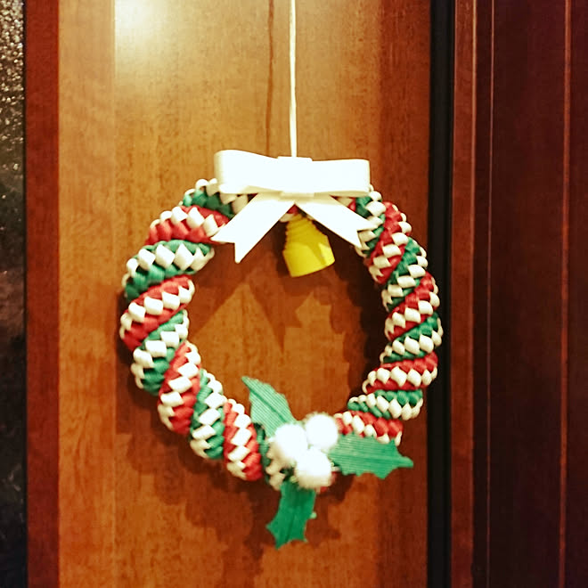 玄関 入り口 クリスマス クラフトリース 手作り 原価ドア 玄関ドアのインテリア実例 17 11 18 21 15 15 Roomclip ルームクリップ