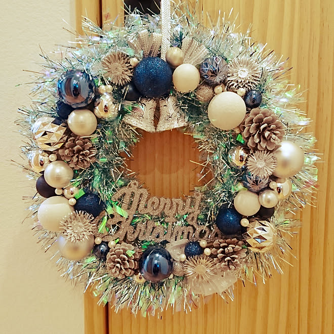 玄関/入り口/クリスマス/ダイソー/DIY/オーナメント...などのインテリア実例 - 2019-11-22 15:32:01