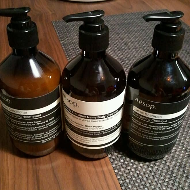 机 イソップ バーニーズニューヨーク Barneys Newyork Aesopのインテリア実例 2014 11 22 22 27 43 Roomclip ルームクリップ