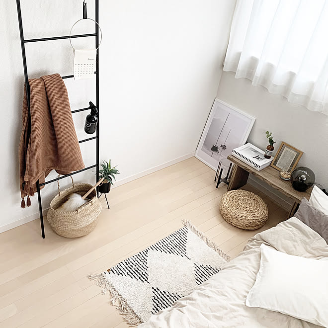 ウォーターヒヤシンススツール/ラダー/寝室/H&M HOME/ワンコと暮らす家...などのインテリア実例 - 2020-06-27 11:25:57
