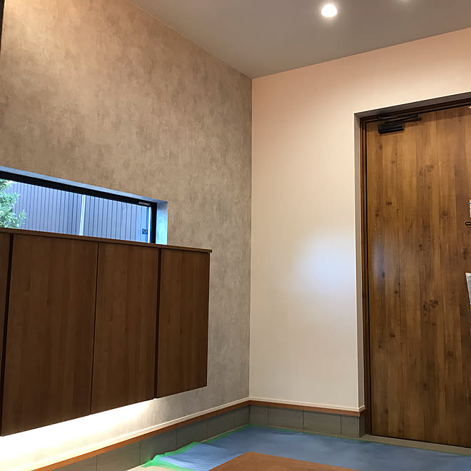 サンゲツ壁紙 男前 玄関 レトロ 玄関ホール などのインテリア実例 21 09 10 23 29 56 Roomclip ルームクリップ