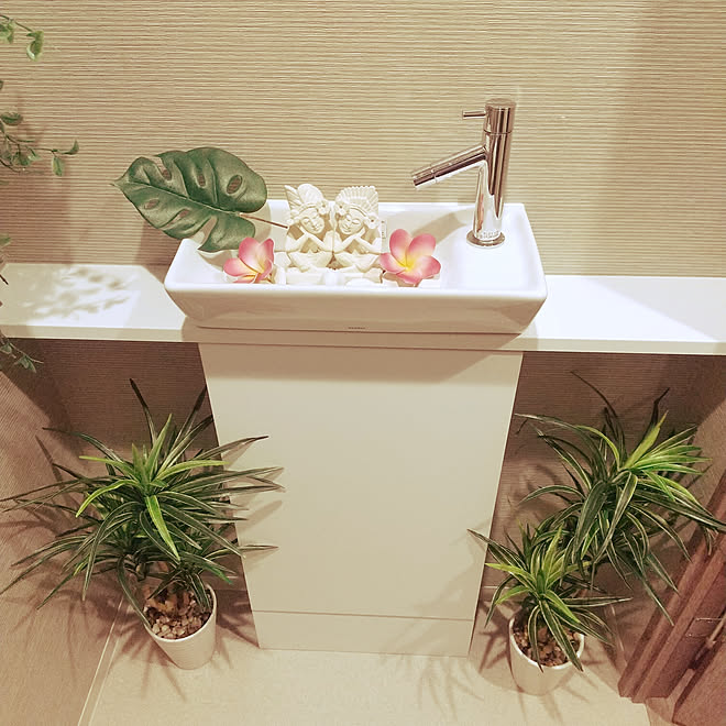 バス トイレ フェイクグリーン バリ風 観葉植物 雑貨 などのインテリア実例 05 02 07 17 Roomclip ルームクリップ