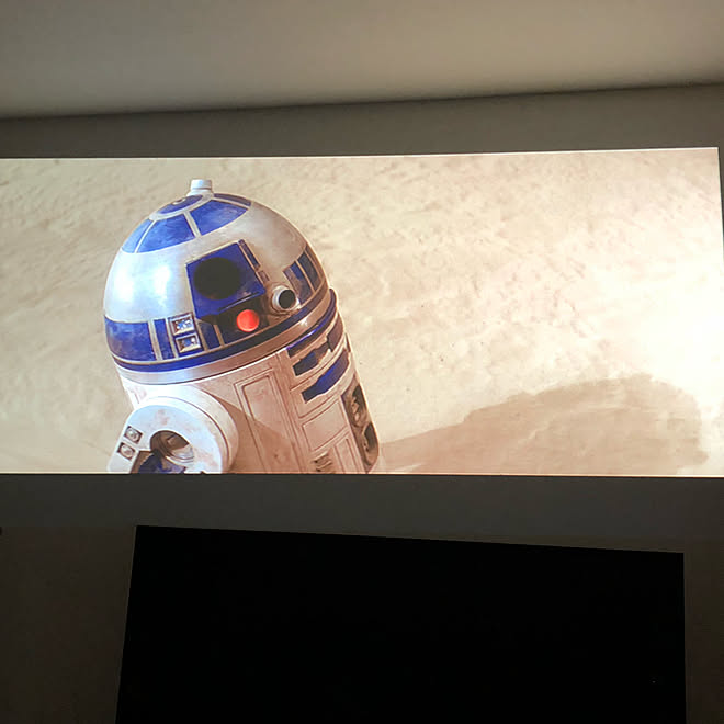 リビング 現在新築中 プロジェクター プロジェクターepson ホームシアター などのインテリア実例 18 01 28 22 28 52 Roomclip ルームクリップ