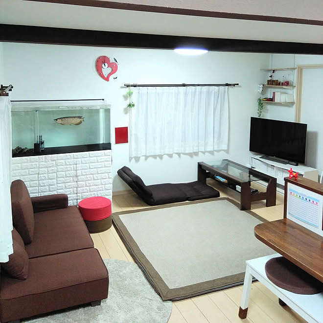 リビング Sakoda モニター 白 赤 茶 コーナーソファー Sakoda ルーラ カウチソファ などのインテリア実例 19 07 12 23 13 12 Roomclip ルームクリップ リビング Sakoda モニター 白 赤 茶 コーナーソファー Sakoda ルーラ カウチソファ などのインテリア実例 19 07 12 23 13 12 Roomclip ルームクリップ