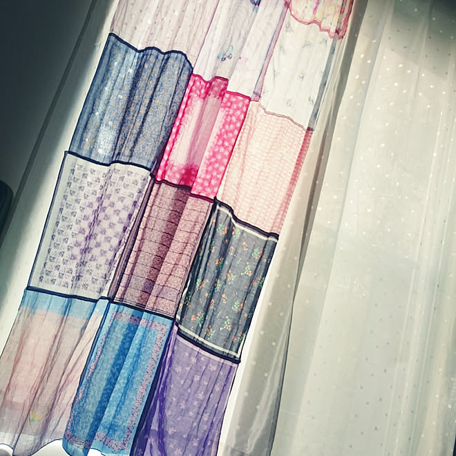 リビング ハンドメイド ハンカチカーテン リメイクのインテリア実例 17 12 16 11 44 45 Roomclip ルームクリップ