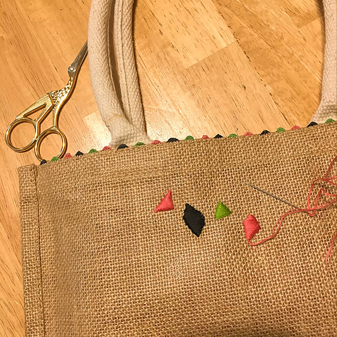 ジュートマイバッグ 裁縫 リメイク 刺繍 ジュートバッグ などのインテリア実例 21 05 04 02 14 51 Roomclip ルームクリップ ジュートマイバッグ 裁縫 リメイク 刺繍 ジュートバッグ などのインテリア実例 21 05 04 02 14 51 Roomclip ルームクリップ
