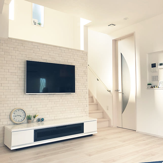 ニトリ テレビボード リビング階段 壁掛けテレビ エコカラット などのインテリア実例 19 07 28 16 24 19 Roomclip ルームクリップ ニトリ テレビボード リビング階段 壁掛けテレビ エコカラット などのインテリア実例 19 07 28 16 24 19 Roomclip ルームクリップ