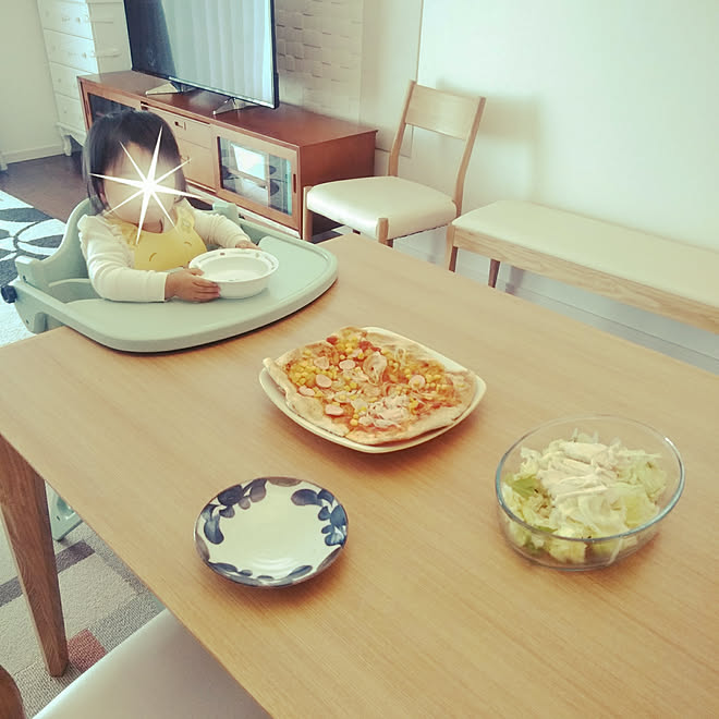 机/カフェ風インテリア/アッフルチェア/ダイニングテーブル/手作り&hellip;などのインテリア実例 20181116 130805