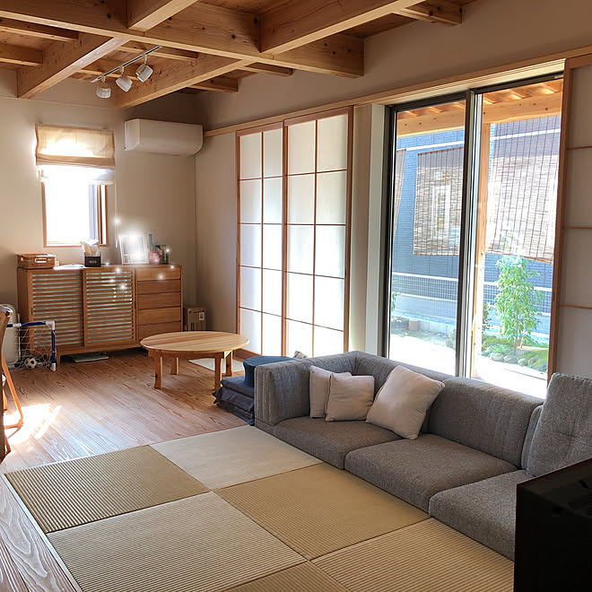 障子 埋め込み畳 ピカソソファ ローソファー 畳の部屋 などのインテリア実例 19 09 15 06 45 31 Roomclip ルームクリップ 障子 埋め込み畳 ピカソソファ ローソファー 畳の部屋 などのインテリア実例 19 09 15 06 45 31 Roomclip ルームクリップ