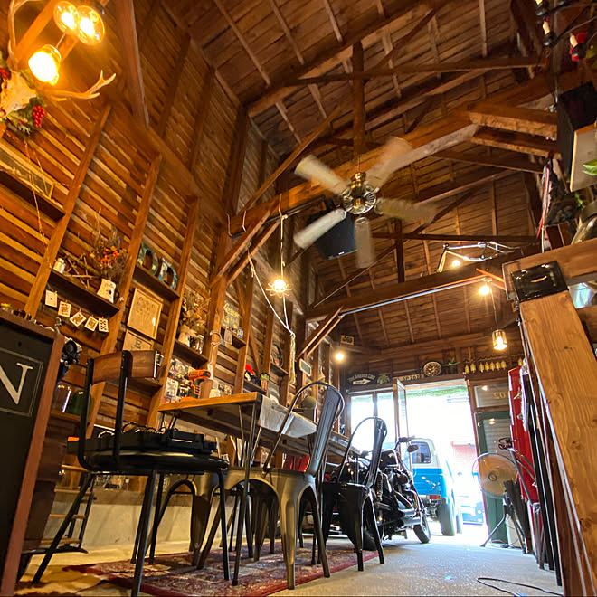 扇風機 サーキュレーター 倉庫カフェ Diy ガレージ 木造倉庫 などのインテリア実例 08 03 21 27 40 Roomclip ルームクリップ