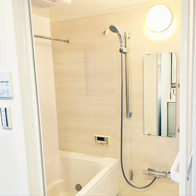 広々お風呂 浴室乾燥機 ピカピカ リフォーム バスルーム などのインテリア実例 22 02 03 16 44 41 Roomclip ルームクリップ 広々お風呂 浴室乾燥機 ピカピカ リフォーム バスルーム などのインテリア実例 22 02 03 16 44 41 Roomclip ルームクリップ