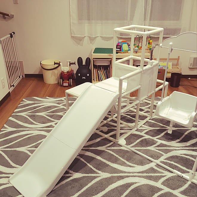 Legoデュプロ Lego収納 絵本収納 ジャングルジムが我が家を占領 ジャングルジム などのインテリア実例 06 01 09 54 53 Roomclip ルームクリップ