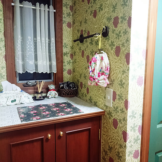 バス トイレ イギリスアンティーク アンティーク 英国好き シルバニアの家に憧れて などのインテリア実例 17 10 18 03 43 09 Roomclip ルームクリップ