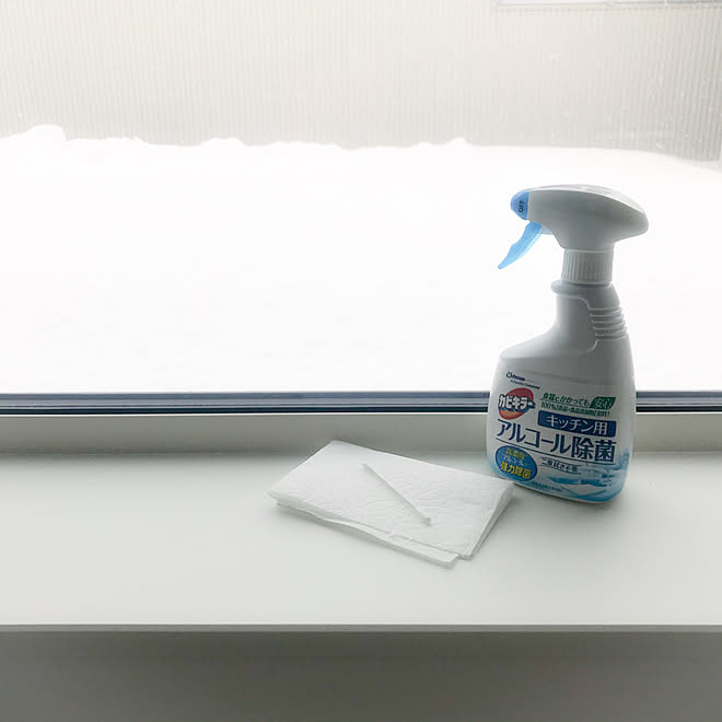 綿棒 キッチンペーパー 結露対策 窓サッシ掃除 アルコール除菌 などのインテリア実例 12 24 10 56 10 Roomclip ルームクリップ