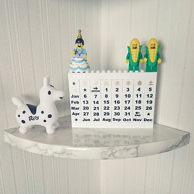 壁 天井 コーナーラック ダイソー 大理石リメイクシート セリア などのインテリア実例 18 05 25 09 52 50 Roomclip ルームクリップ