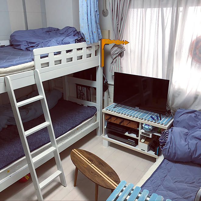 狭い部屋 三兄弟 三段ベッドを二段に 山善 西海岸風 などのインテリア実例 06 19 14 27 38 Roomclip ルームクリップ