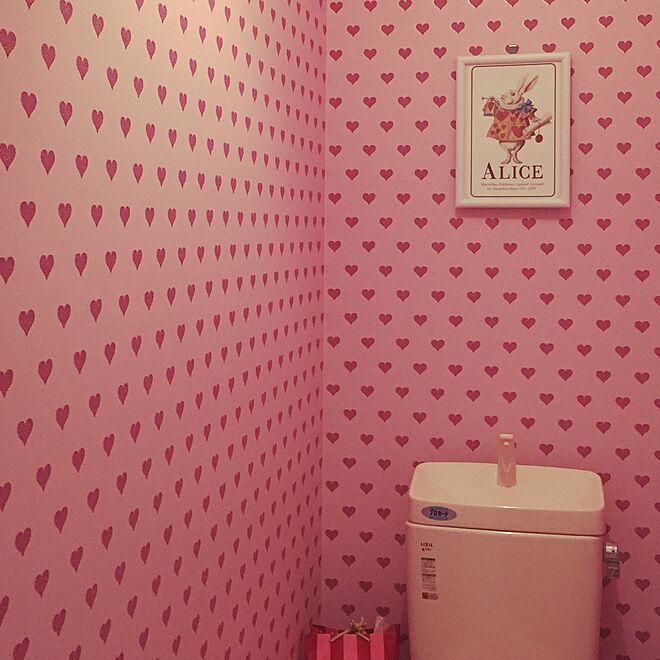 バス トイレ ハートの壁紙 ピンクのトイレ 不思議の国のウサギ 不思議の国のアリス などのインテリア実例 16 11 25 21 59 56 Roomclip ルームクリップ