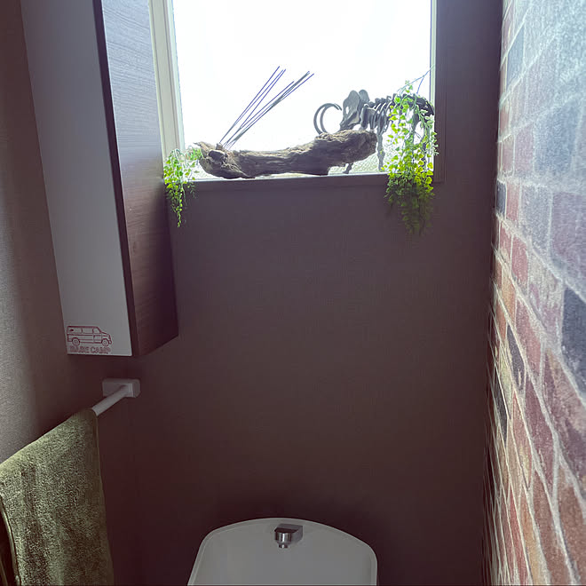 ステッカーシール 流木ディスプレイ 象 レンガ壁紙 壁紙 などのインテリア実例 21 08 07 13 37 45 Roomclip ルームクリップ