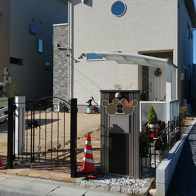 ゴールド クレスト 玄関