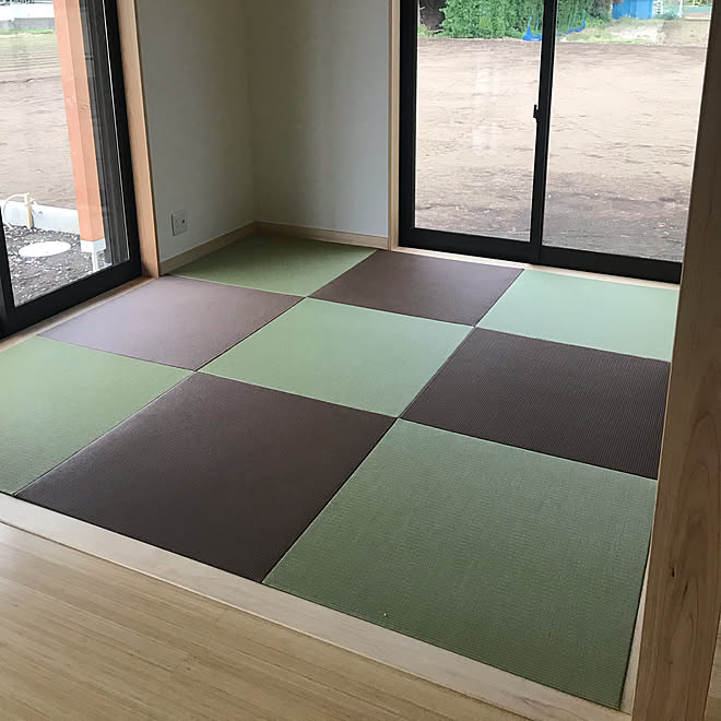 リビングの一角 琉球畳風 和紙の畳 和室 建築記録 などのインテリア実例 04 22 23 50 12 Roomclip ルームクリップ