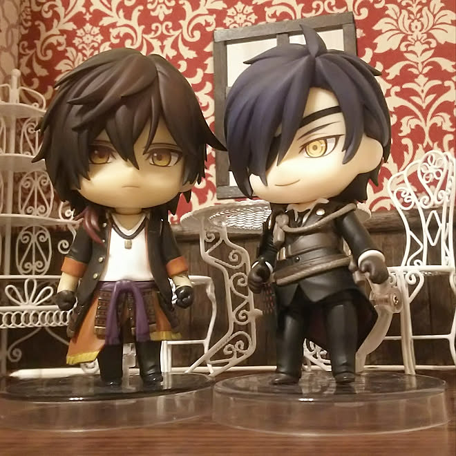 大倶利伽羅 燭台切光忠 ねんどろいど とうらぶ 刀剣乱舞 などのインテリア実例 22 02 25 42 38 Roomclip ルームクリップ