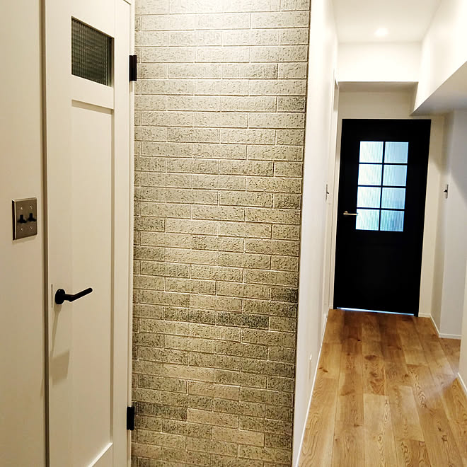 玄関 入り口 中古マンションリノベーション リノベマンション リノベーション事例 アメリカンスイッチ などのインテリア実例 21 03 16 14 52 34 Roomclip ルームクリップ