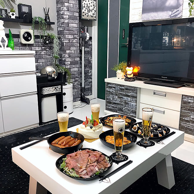 歳のお祝い 誕生日ディナー 娘の誕生日 Ikeaの食器 モノトーン などのインテリア実例 19 04 16 22 37 22 Roomclip ルームクリップ