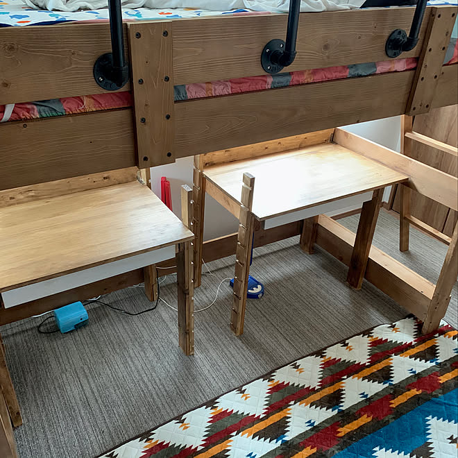 子供部屋 塗装diy 机diy ロフトベッド下 こどもと暮らす などのインテリア実例 04 19 10 19 11 Roomclip ルームクリップ 子供部屋 塗装diy 机diy ロフトベッド下 こどもと暮らす などのインテリア実例 04 19 10 19 11 Roomclip ルームクリップ
