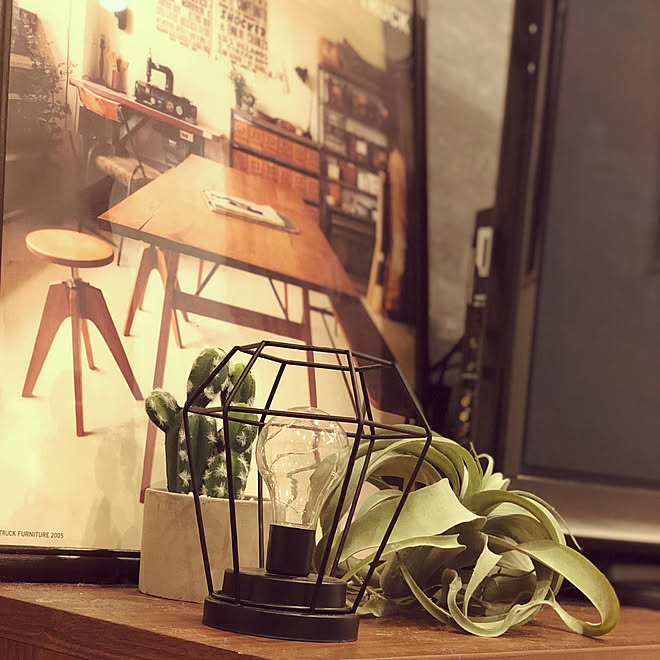 トラックワークス ポスター 男前インテリア雑貨 プレゼント Salut などのインテリア実例 19 08 08 00 10 07 Roomclip ルームクリップ トラックワークス ポスター 男前インテリア雑貨 プレゼント Salut などのインテリア実例 19 08 08 00 10 07 Roomclip ルームクリップ