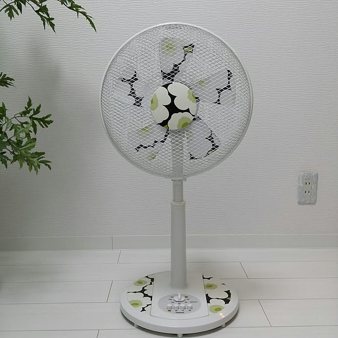 ベッド周り/扇風機/マリメッコ/ペーパーナプキン/デコパージュ...などのインテリア実例 - 2017-05-15 17:26:38