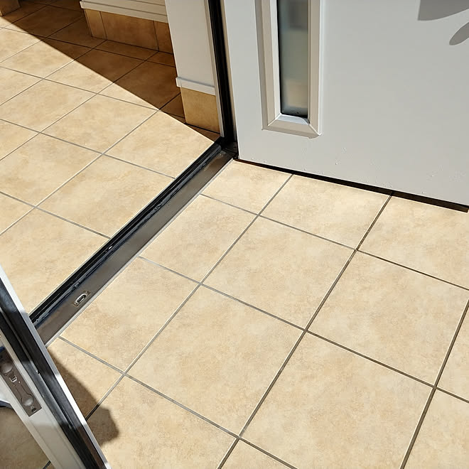 一条工務店 一条工務店 アイスマート テラコッタタイル 玄関 入り口 平屋 などのインテリア実例 18 10 29 23 48 56 Roomclip ルームクリップ