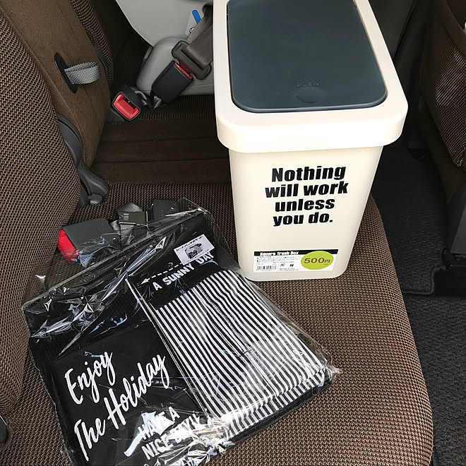 部屋全体 おむつ収納 シートバックポケット 3coins 3coins ゴミ箱 などのインテリア実例 18 07 11 12 47 58 Roomclip ルームクリップ