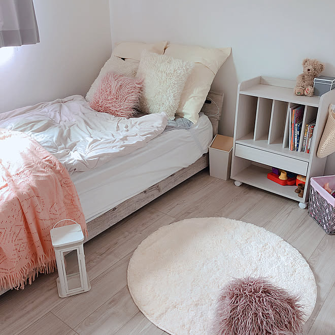 ベッド ホワイトインテリア 海外インテリアに憧れる 子供と暮らす ベージュインテリア などのインテリア実例 02 11 01 59 16 Roomclip ルームクリップ